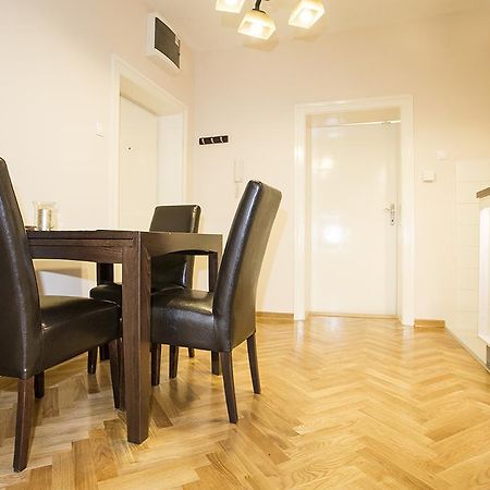 Apartment Mozaik Belgrad Exteriör bild