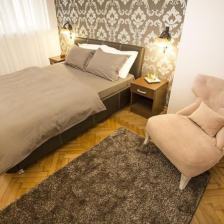 Apartment Mozaik Belgrad Exteriör bild